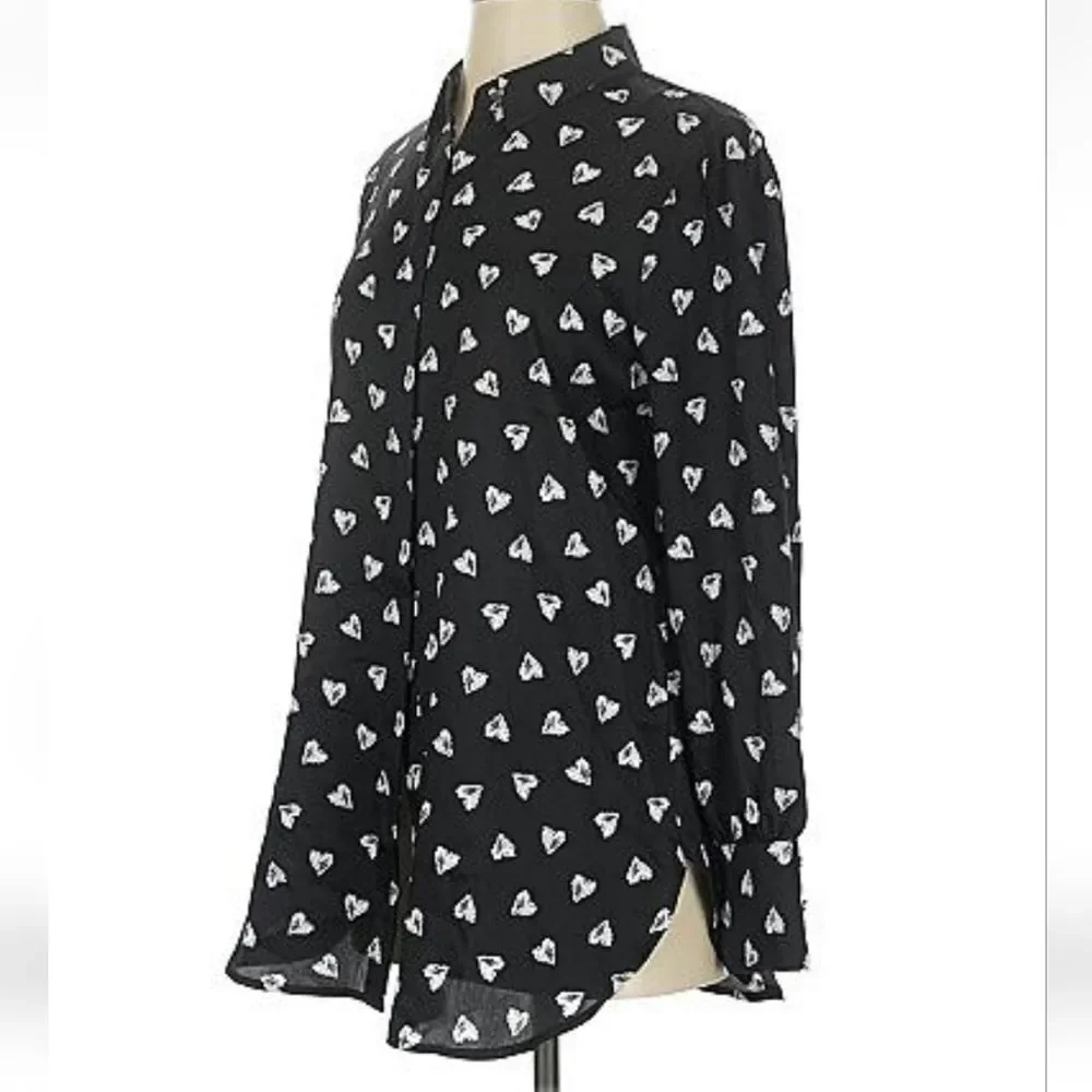Chico's  heart print Button Up Blouse Valentines Day